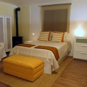 https://go-pt-private-challet-with-swimming-pool-and-garden.hotels-lisbon-portugal.com